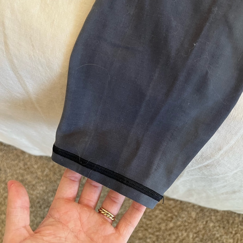 EUC Lululemon Leggings - Picture 6 of 6